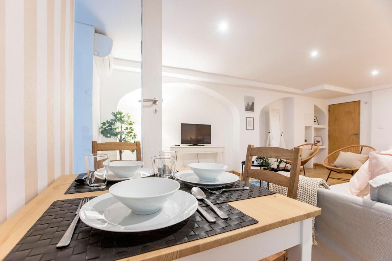 Almada Hideaway W/ Ac & Private Pool By Lovelystay ปอร์โต ภายนอก รูปภาพ